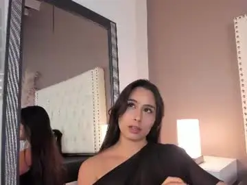 Chaturbate Sex Cam of julia_martinezz_