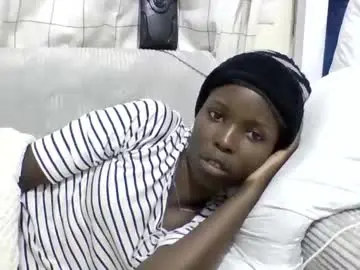 Chaturbate Best live sex cam show of pretty_petite_ebony