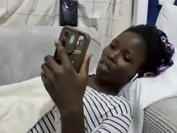 Chaturbate Live Porn of pretty_petite_ebony