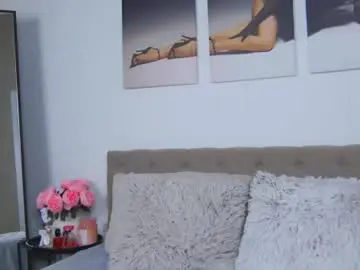 Chaturbate Live Sex Cam of violetswone
