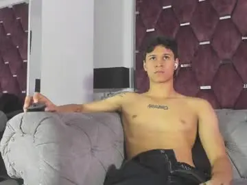 Chaturbate Free Live Porn of tonybenedetti