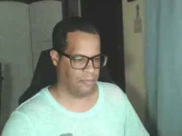 Chaturbate Live Sex Cam of toni2814