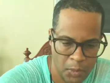 Chaturbate Live Sex of toni2814