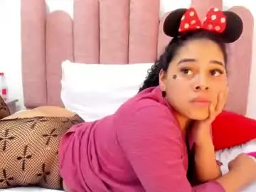 Chaturbate Live Porn of yara10_