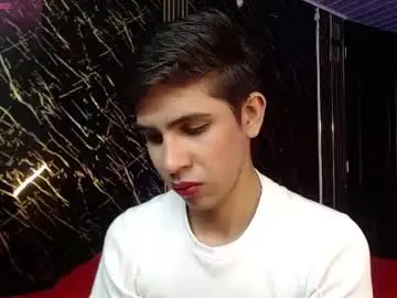 Chaturbate Live Porn of joshua_saenz_