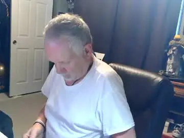 Chaturbate Free Live Porn of midwestdad09