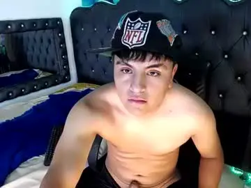 Chaturbate Best live sex cam show of noahbrowns_