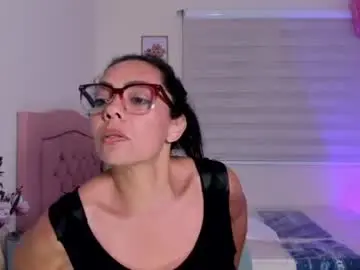 Chaturbate Live Porn of miapins