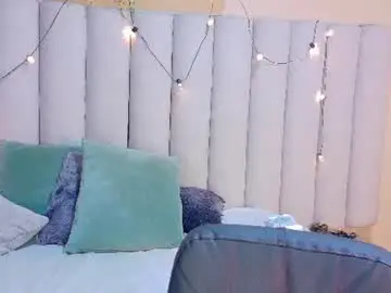 Chaturbate Live Porn of starrmoon__