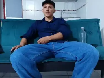 Chaturbate Live Sex Cam of jacques_cardiet