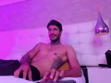 Chaturbate Live Porn of jacksonn_green