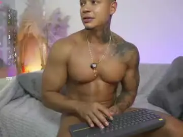 Chaturbate Live Sex Cam of diagostone