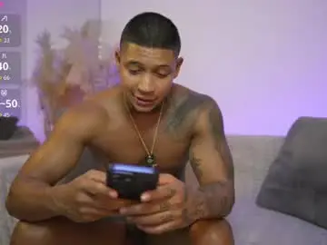 Chaturbate Best live sex cam show of diagostone