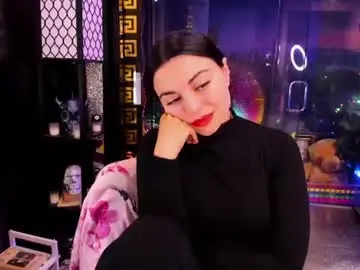 Chaturbate Live Sex Cam of alma_pearl