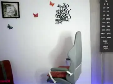 Chaturbate Live Sex of nala_j08