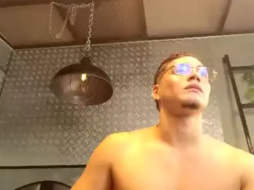Chaturbate Best live sex cam show of thiagofox1