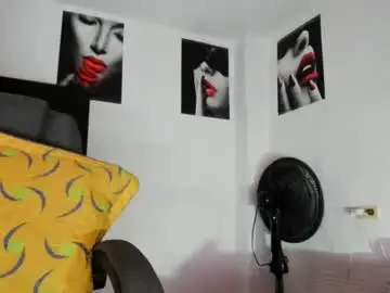 Chaturbate Live Sex of titsbiglili