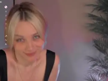 Chaturbate Live Sex Cam of mia_milagros