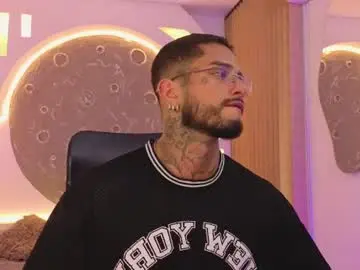 Chaturbate Free Porn Cam of alanrodgers2_0