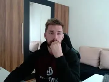 Chaturbate Live Sex of darius_94