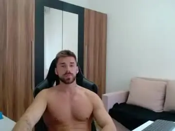 Chaturbate Live Sex Cam of darius_94