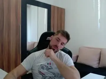 Chaturbate Live Porn of darius_94