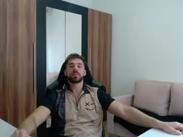 Chaturbate Adult Webcams of darius_94