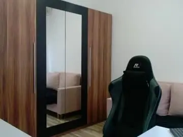 Chaturbate Watch Live Sex Cams of darius_94