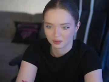 Chaturbate Live Sex Cam of kira0541