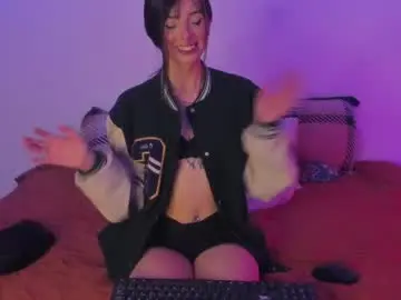 Chaturbate Nude Webcam of chloeaddamss