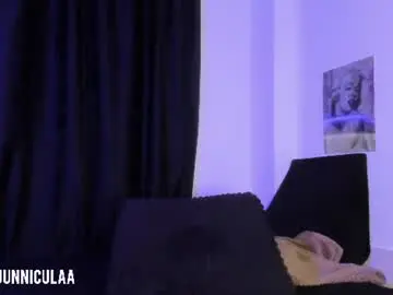 Chaturbate Live Sex Cam of larissa01_