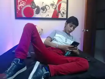 Chaturbate Free Live Porn of andrescoll25