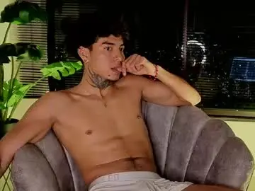 Chaturbate Nude Webcam of mike_bastian_
