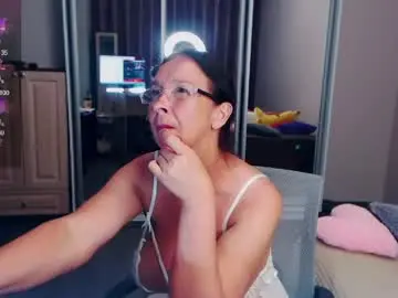 Chaturbate Nude Webcam of celine_faer1