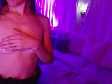 Chaturbate Live Sex of l_and_elle