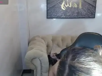 Chaturbate Live Porn of evy_lux_v