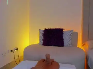 Chaturbate Nude Webcam of luisah_