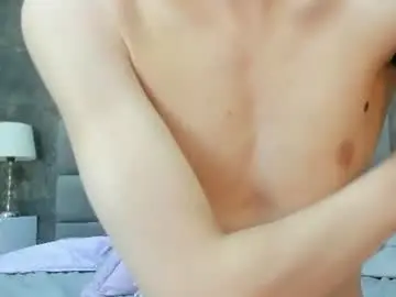 Chaturbate Live Sex Cam of bruce_hans