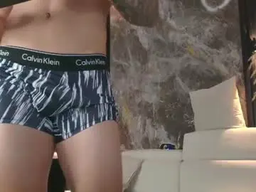 Chaturbate Sex Cam of camiloalvarezzz3