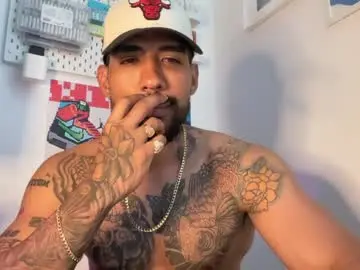 Chaturbate Live Sex Cam of myke_esthetic