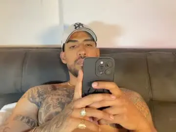 Chaturbate Free Porn Cam of myke_esthetic