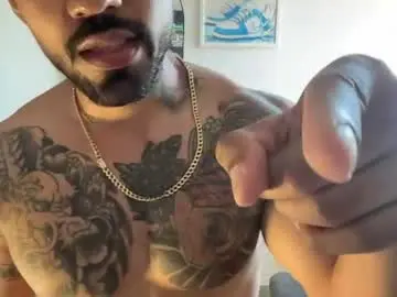 Chaturbate Live Sex Cam of myke_esthetic