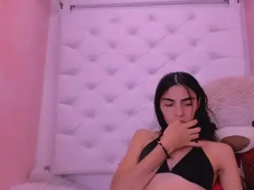 Chaturbate Live Sex Cam of eimy_skinny