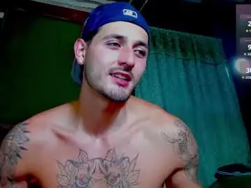 Chaturbate Best live sex cam show of alejo_323__