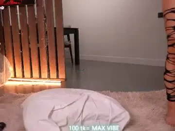 Chaturbate Live Porn of mon1_day