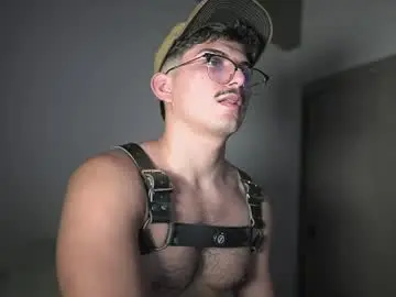 Chaturbate Adult Webcams of simoon_01