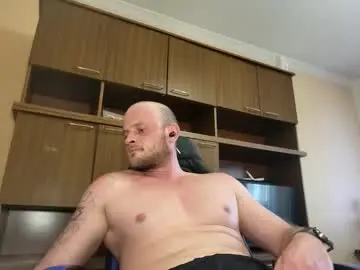 Chaturbate Live Sex Cam of bigtimeruin1995