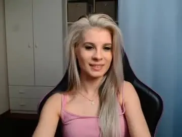 Chaturbate Adult Video Chat of kristineamore