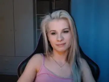 Chaturbate Free Porn Cam of kristineamore