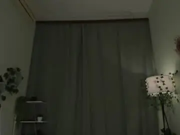 Chaturbate Watch Live Sex Cams of laura_mutti